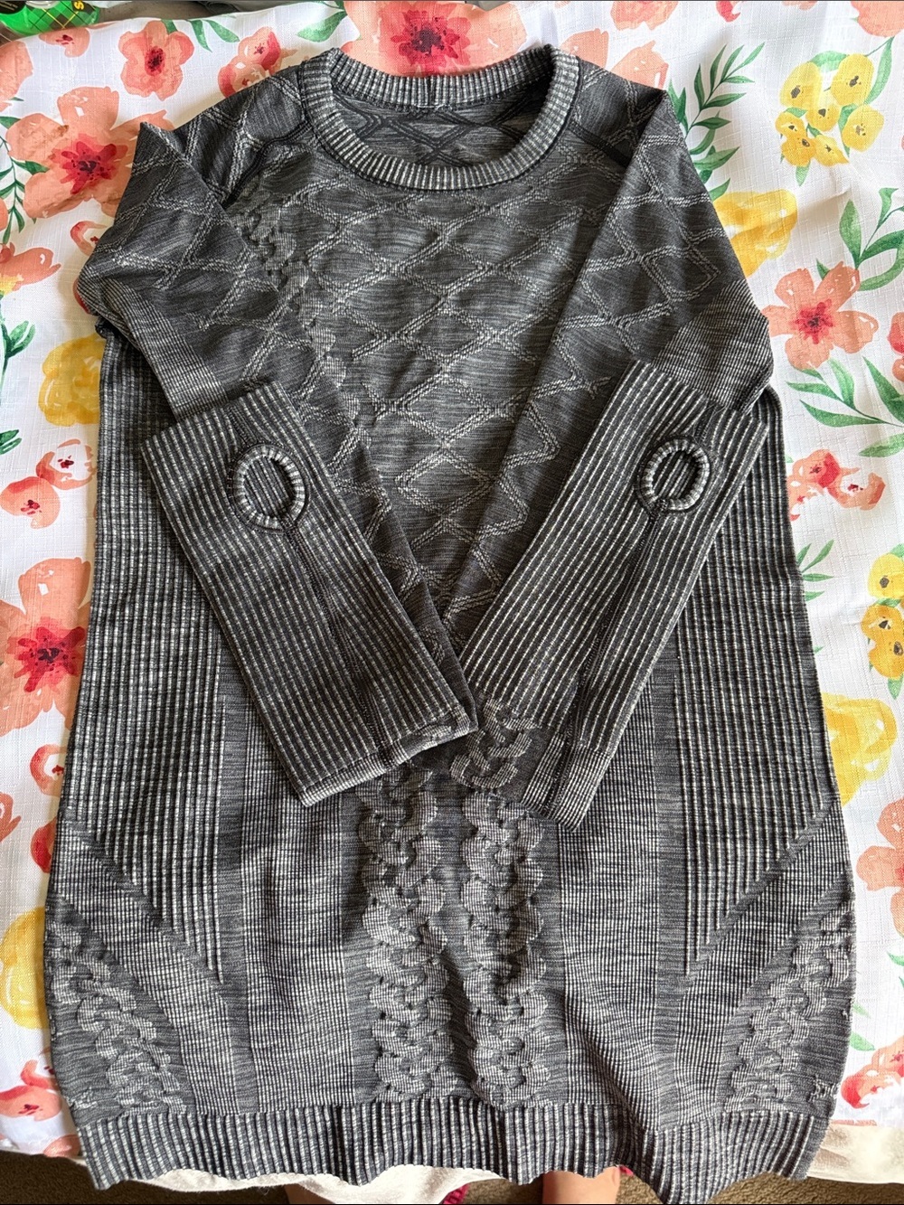 Lululemon Rest Less Pullover - Picture 4 of 5